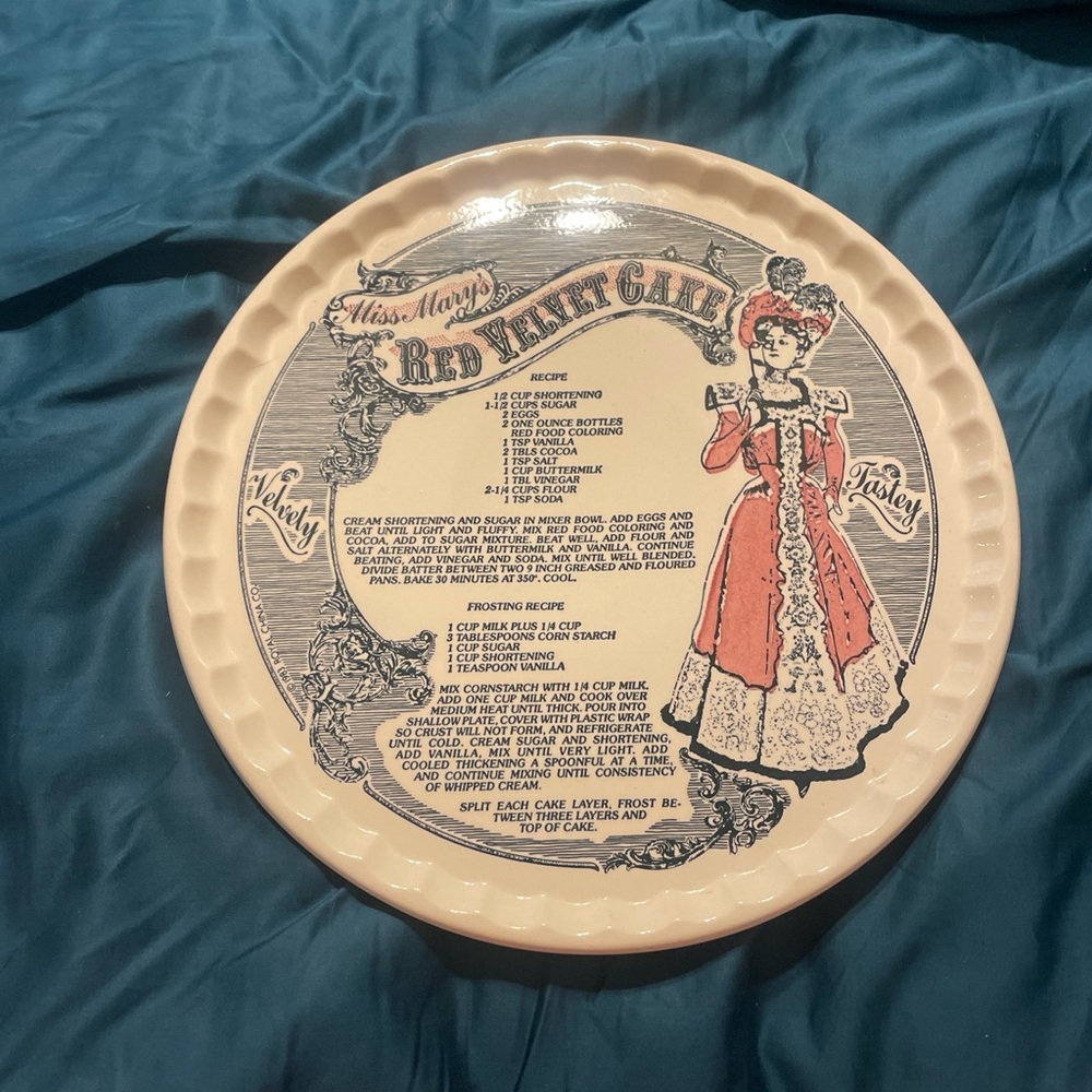 Vintage Red Velvet Cake Plate